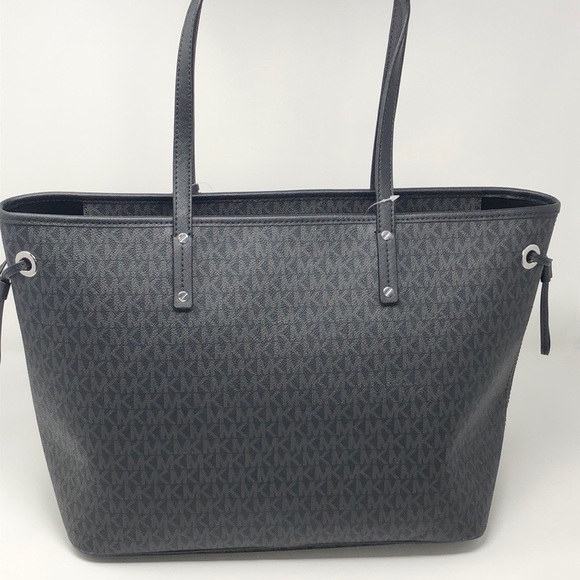 Nwt Michael Kors LG drawstring tote - Picture 2 of 7